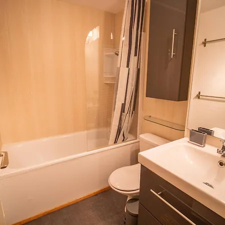 Apartamento Duplex Lumineux, 3 Pieces + Mezzanine, Proche Commerces Et Remontees Mecaniques, - Fr-1-356-225